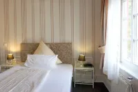 Hotel am Schloss Biebrich Hotels in Budenheim