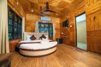 Resort Trimurti Hotels in Chalsa Mahabari