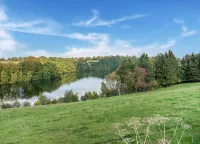 Spacious Residence Near Tourist Cities