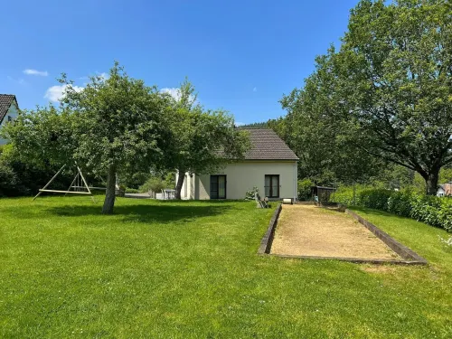 Chalet Near Hampteau Hotels in Hotton