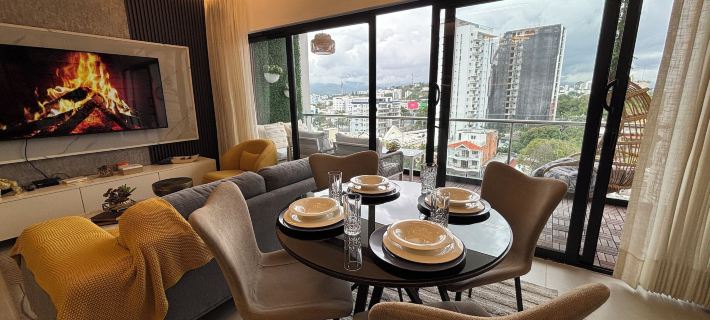 De Lujo a Dos Minutos del Monumento Hotels in Santiago