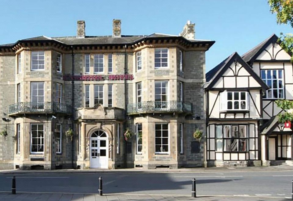 hotel overview picture
