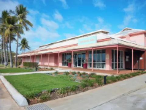 The Continental Hotel Hotels in Broome