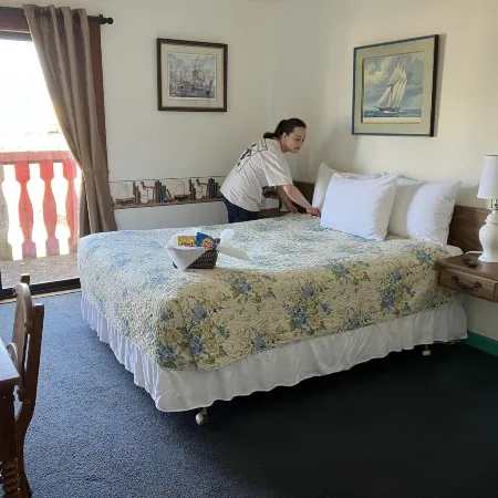 Lighthouse Inn