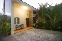 RedDoorz Plus Syariah near Alun Alun Sampang Hotel dekat Mitra Swalayan Sampang