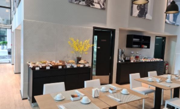 Astron Suítes Mondial Salvador by Nobile