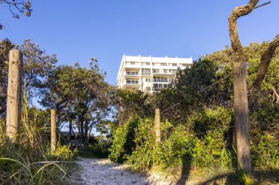 84 The Spit Holiday Apartments