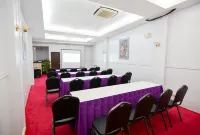 Viven Hotel