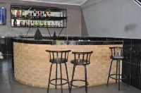 Willu Executive Lodge Hotel a Simonga