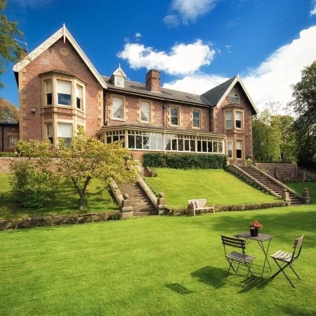 Eslington Manor