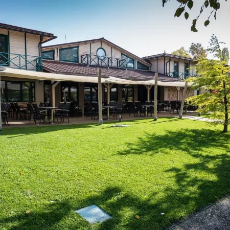 Duna Garden Hotel Отели рядом с достопримечательностью «19. Кишпешт»
