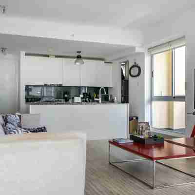 Breath-Taking City Center Rooms