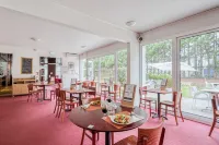 Brit Hotel Bordeaux Aéroport - Le Soretel Hotels in Mérignac