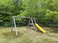 Beautiful Chalet Style Home with Seasonal Mountains Views in North Conway, NH