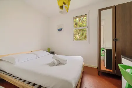 Alexandra Apartments