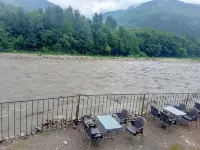 파미어 콘티넨탈  호텔  앤 레스토랑