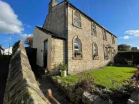 Lancaster 1 Bed Cottage Apartment- M6 - Lancs Uni Hotels near Wyre Riverside Walk