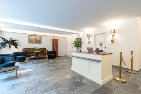 Altstadthotel Bachbräu Отели в г. Оберхаузен