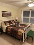 Hideaway Cove Hotels near Walmart Supercenter