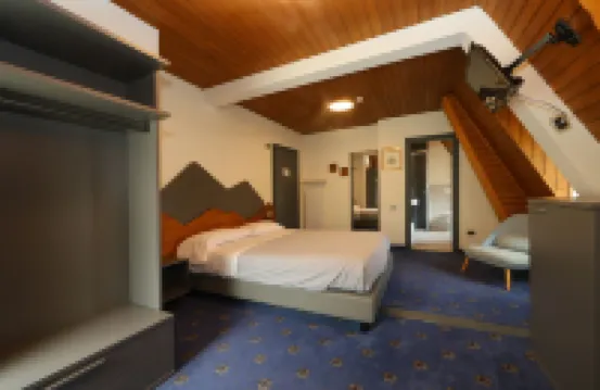 REGINA DEL BOSCO酒店