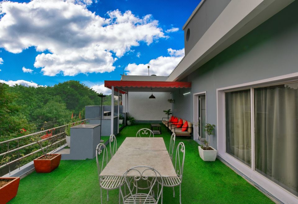 호텔 어드마이어 인 51