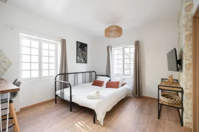 Les Petits Pavillons Appartements Standing 1 Chambre 4 Pers Clim Vieux-Port