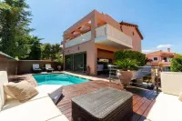 Villa Occasus by A&D Properties - Pools