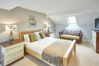 Host Stay Doray House Hotels near Low Newton by the Sea Beach