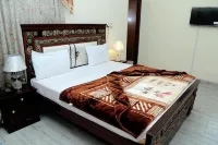 Hotel Aarsh Palace Hotel di Multan District