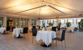 Agora' Palace Hotel - Housity