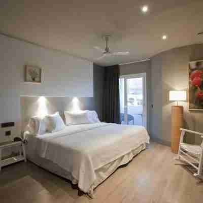 Hotel MC San José Rooms