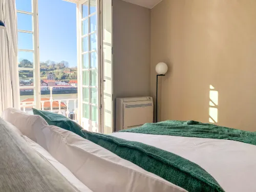 Oporto Serviced Apartments - Miragaia - parkir