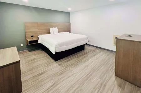 Rodeway Inn Отели в г. Минеола