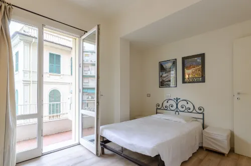 Joivy Bright 3-Bedroom Apartment in Santa Margherita