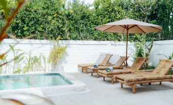 The White Bay Lombok