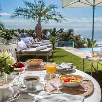Ocean Watch Guest House Dining/Meeting Rooms