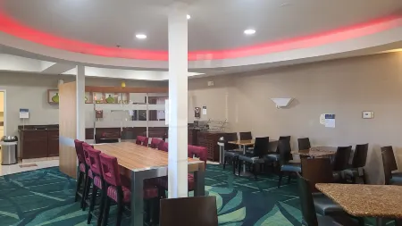 Best Western Hesperia-Victorville Suites