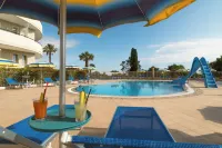 Hotel Lo Smeraldo - Pools