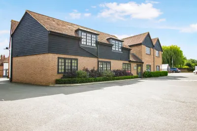 The Crown Hotel a Chenies