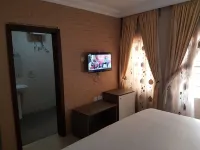 Emzrel Hotel & Suites Hotels in Wuse