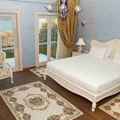 Swan Lake Hotel - Adult Only Rooms