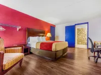 Econo Lodge Inn & Suites Brookings Hotels in Brookings
