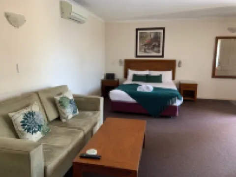 Armidale Pines Motel