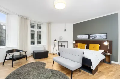 Ibsens Hotel Hotels near Kongens Have