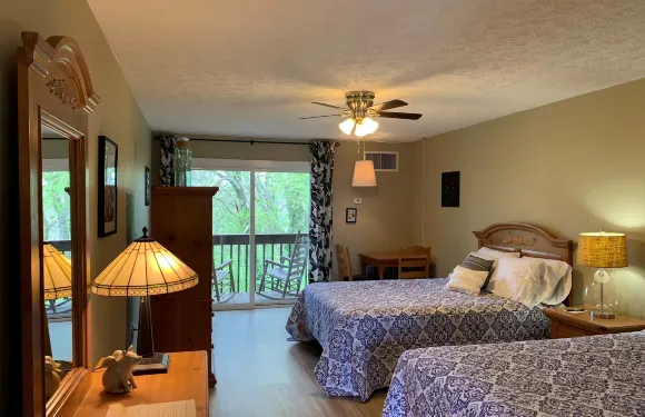 伍德布里奇旅館及酒館