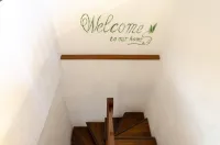 CA du Pescou Rapallo, Charming 2,Bedroom Apartment with Stunning Hill Views Overlooking the Greenery