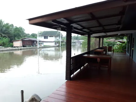 Baansuankamnun Montree