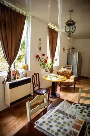 Art House Kutateli Отели в г. Зеда Горди