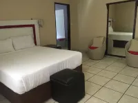 Luxury Wild Inn Hotels in Maun