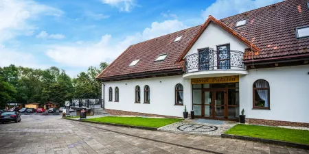 Hotel Palatín Отели в г. Зуберец